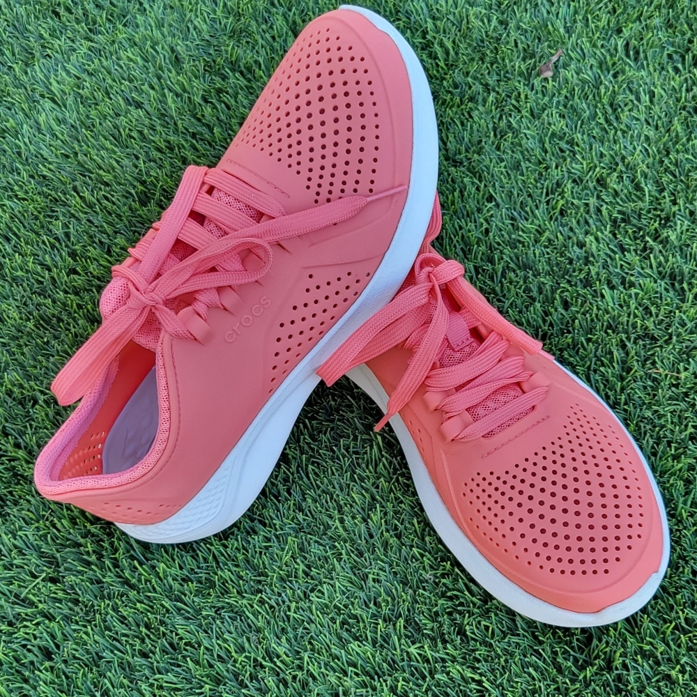 Crocs LiteRide Pacer Women's SneakersColor Fresco Size 9